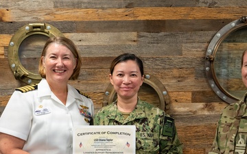 Navy Reserve Sailors Complete Logistics Support Representative Apprentice Qualification