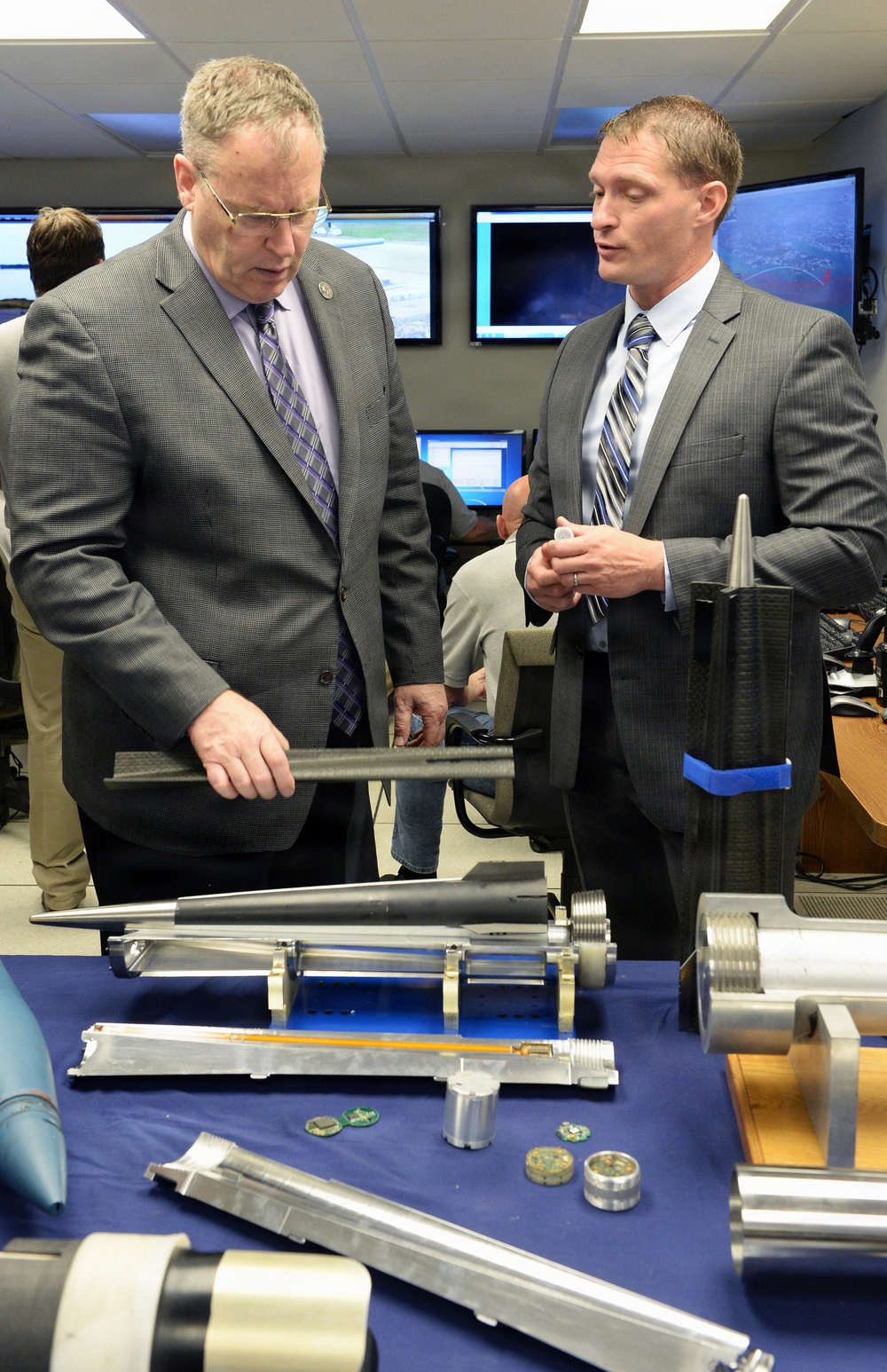 DSD Visits NSWC Dahlgren