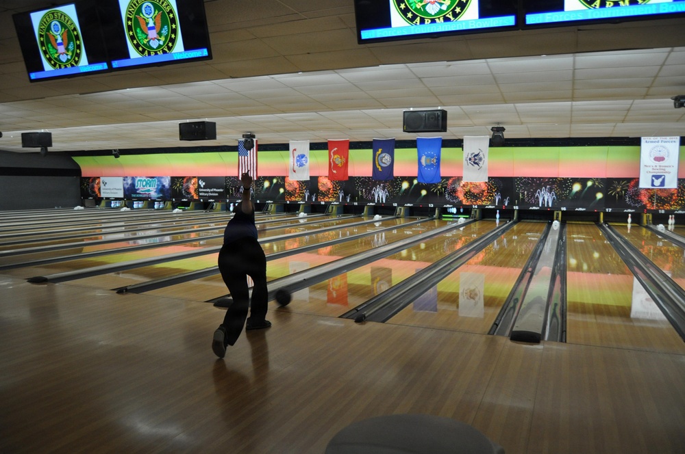 Armed Forces bowling practices