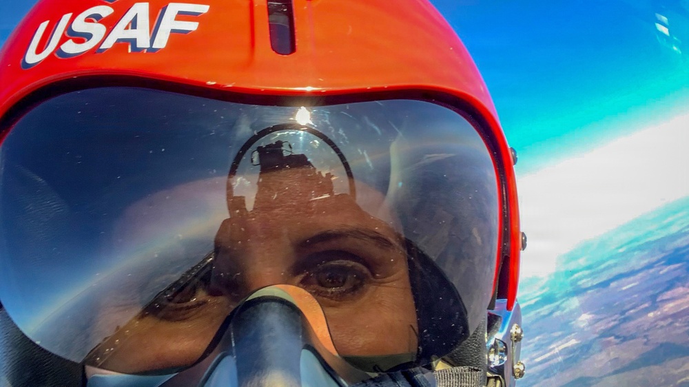 WFISD teacher Pepper flies with Thunderbirds