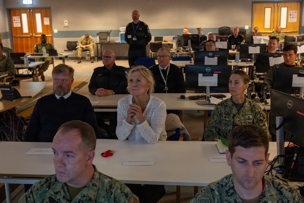 Iceland Minister of Foreign Affairs Visits Northern Viking Planners