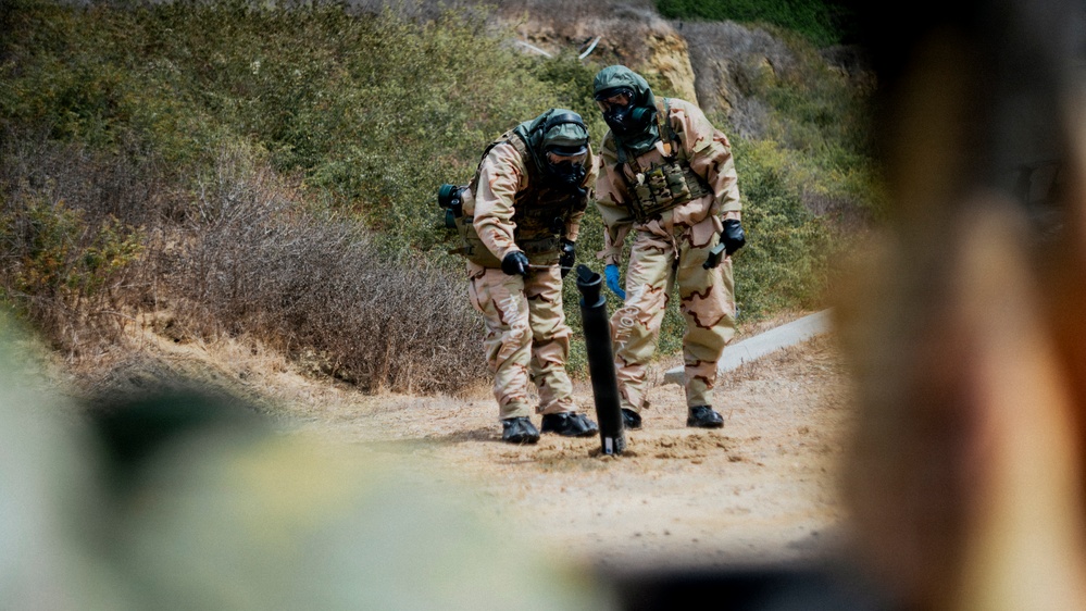 EOD Technicians Conduct a CBR Drill