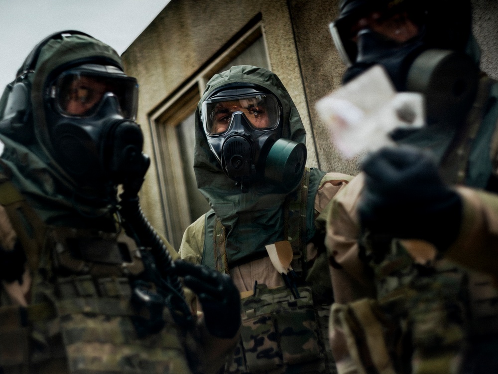 EOD Technicians Conduct a CBR Drill