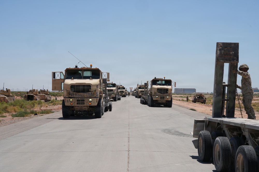 DVIDS - Images - 377th Transportation Company conducts HET rollout