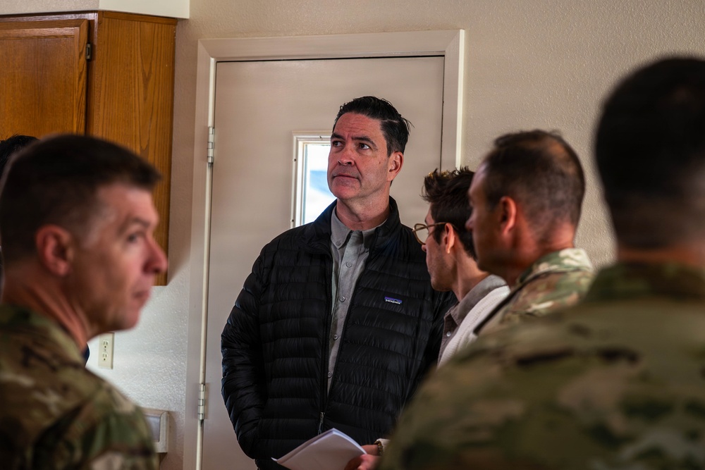 Assistant SAF/IE visits JBER
