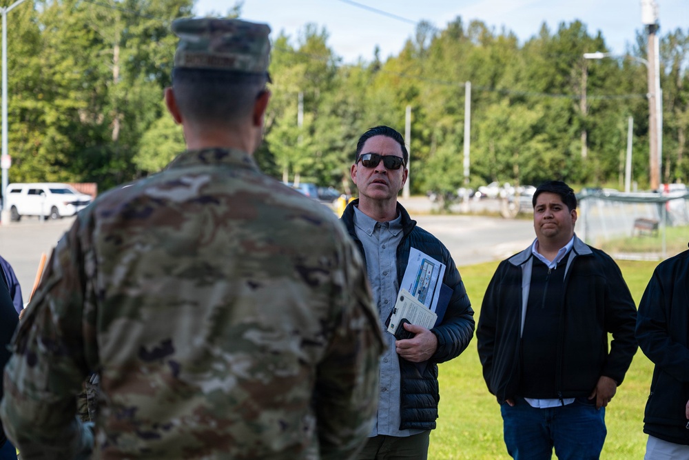 Assistant SAF/IE visits JBER