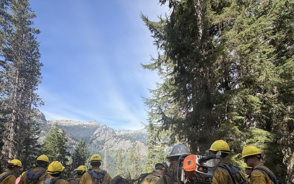 Active-duty U.S. Army Soldiers from 7th Infantry Division activated as wildland firefighters on the Little Giant Fire