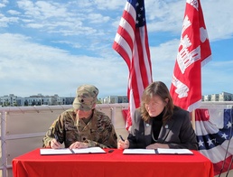 SACE, Port of Oakland officials sign milestone design agreement aboard USS Potomac