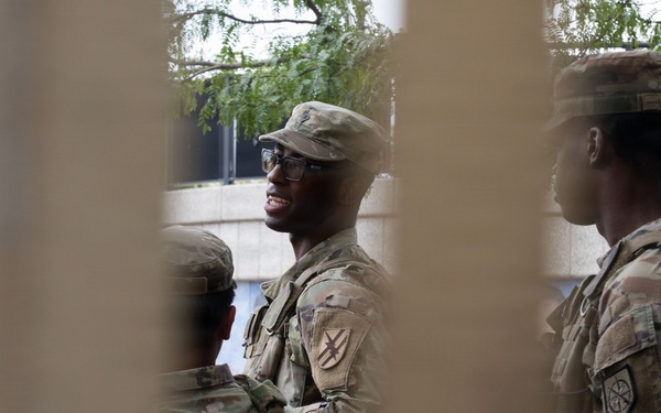 JTF-DC Georgia National Guardsmen Starburst Plaza Patrol