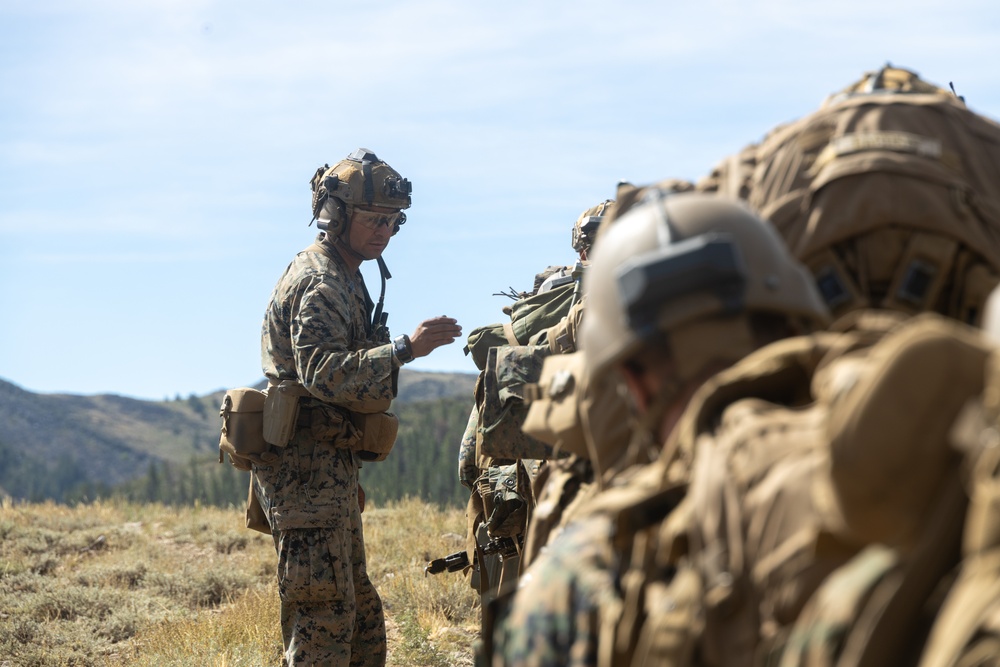 3rd Bn., 4th Marines conduct helicopter extractions during MTX 4-26