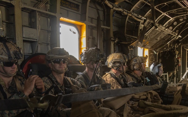 3rd Bn., 4th Marines conduct helicopter extractions during MTX 4-26