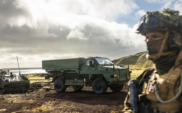 U.S., Norwegian Forces Displace Combined Air Defense and Missile Systems in Jan Mayen