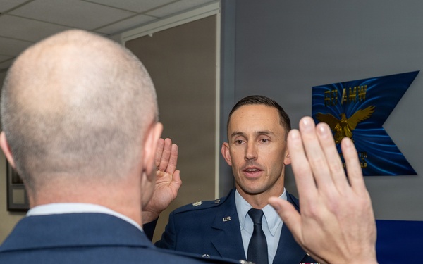 Maj. Hempsey achieves the rank of lieutenant colonel