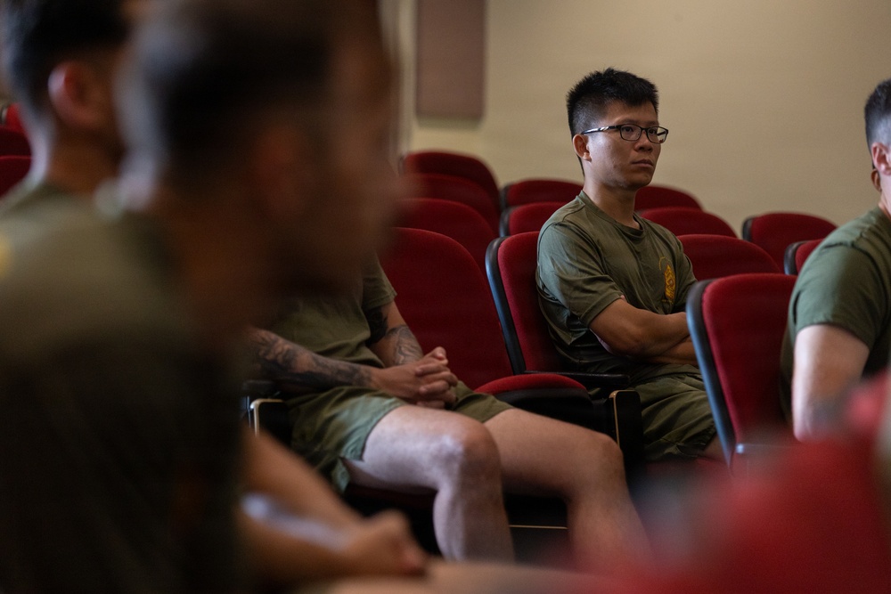 I MEF Sgt. Maj. Visits SNCO Leadership School 5-26