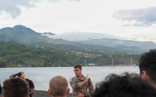 DELAYEN 26: MRF-D Marines, French soldiers participate in physical training