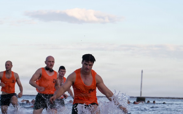 DELAYEN 26: MRF-D Marines, French soldiers participate in physical training