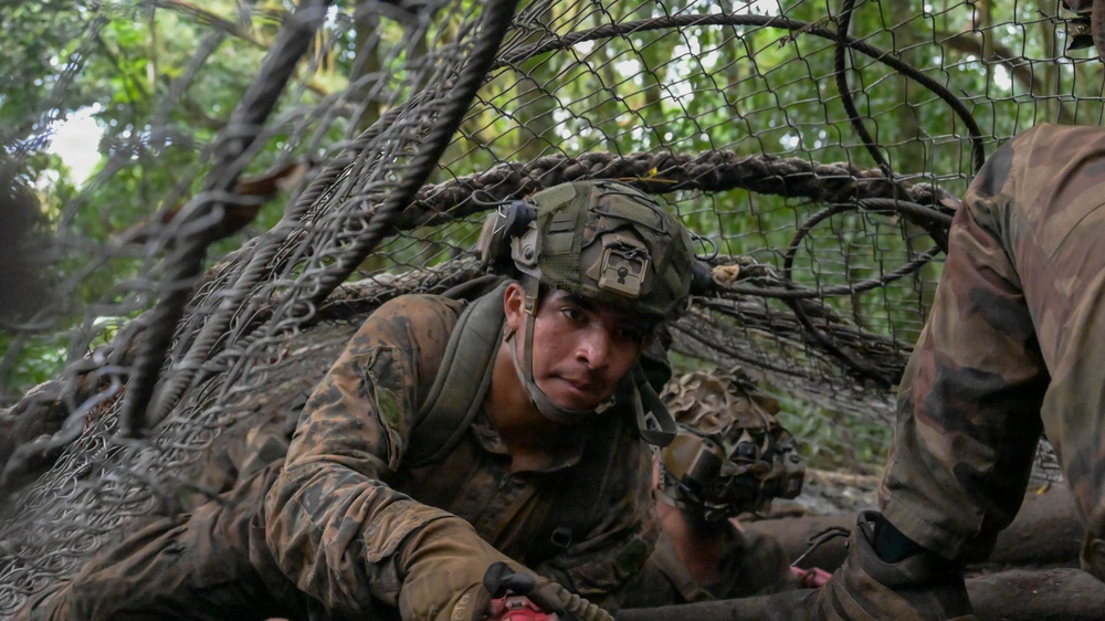 DELAYEN 26: MRF-D Marines, French soldiers participate in squad obstacle course