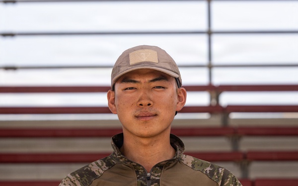 Maj. Gen. Mark Clingan visits ROK marines during SLTE 4-26