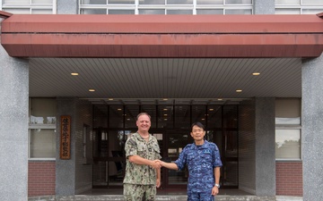CFAS Visits JMSDF Sasebo District Commander