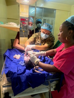 US, Burundian medical teams treat patients side by side at Kamenge Military Hospital