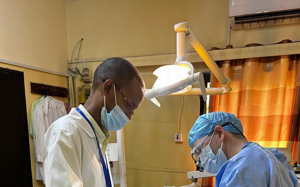US, Burundian medical teams treat patients side by side at Kamenge Military Hospital
