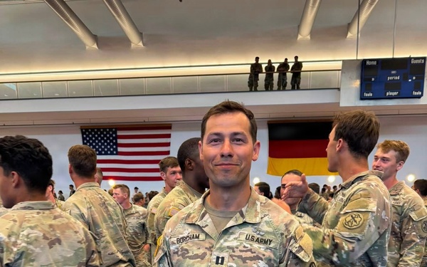 Capt. Tom Burcham Graduates Air Assault photo 1