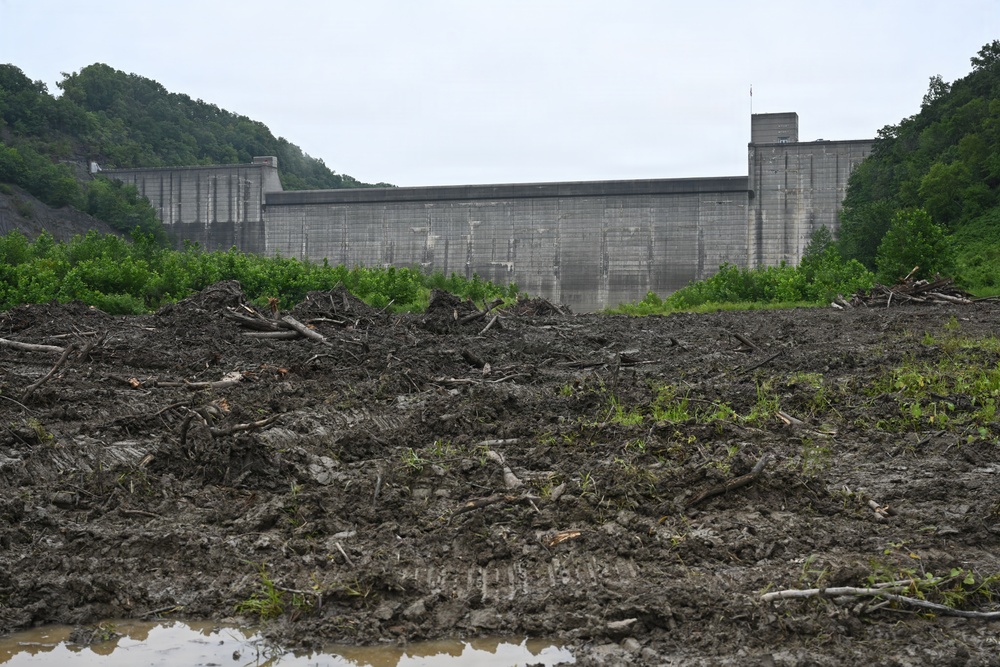 Debris Removal at Mount Morris Dam - 2026