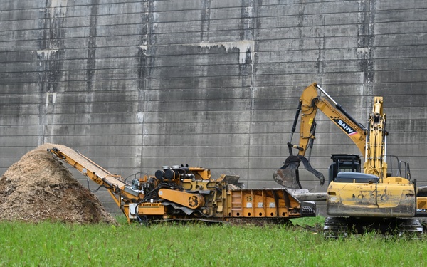 Debris Removal at Mount Morris Dam - 2026