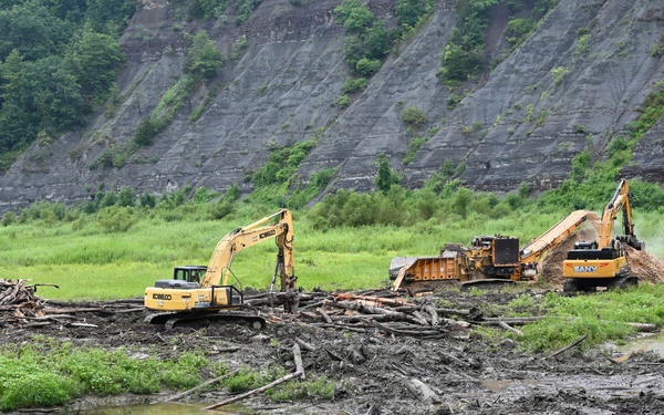 Debris Removal at Mount Morris Dam - 2026