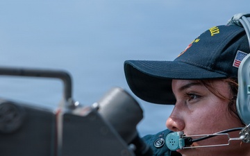 Watchstanders aboard USS Gonzalez