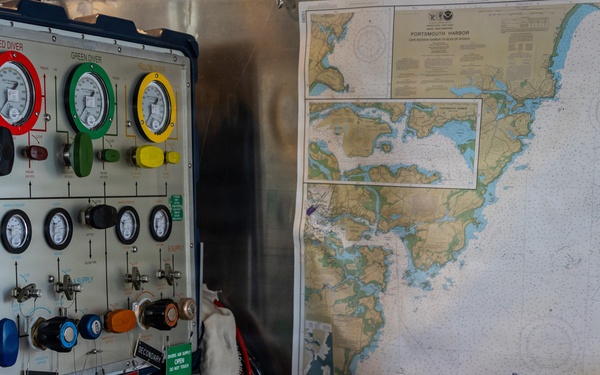 Forged Underwater: PNSY Dive Team Conducts Inspection of New Caisson