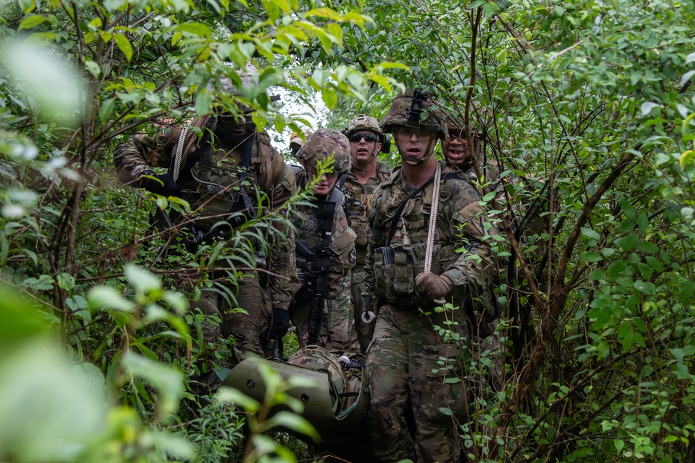 Combat medic students tested during field training