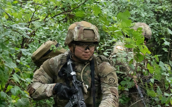 Combat medic students tested during field training