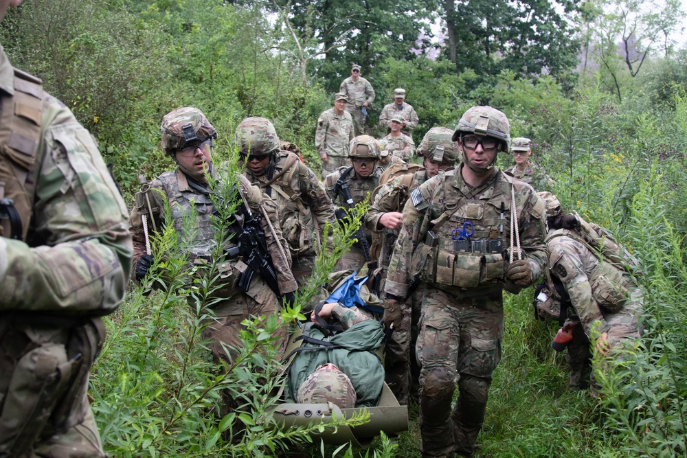 Combat medic students tested during field training