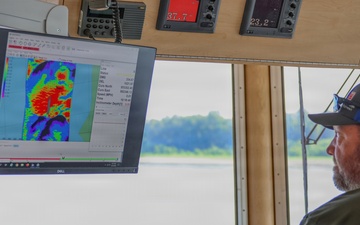 USACE dredging operations near St. Louis