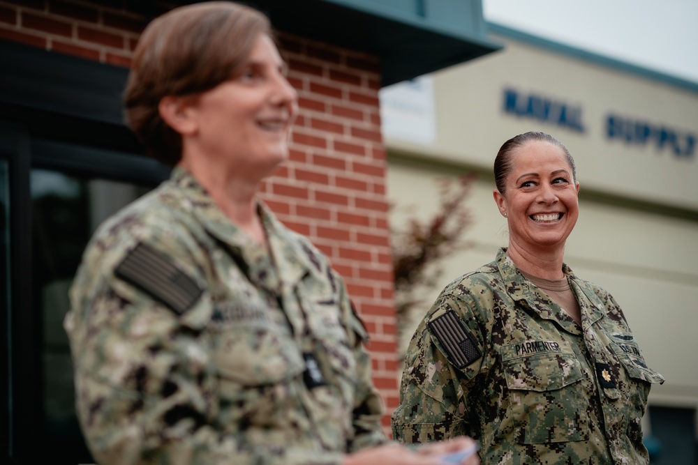 NAVSUP HQ award ceremony