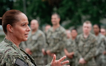 NAVSUP HQ award ceremony