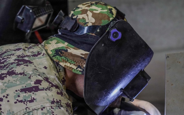 PHNSY Detachment Guam Sailors Support Forward Fleet Readiness