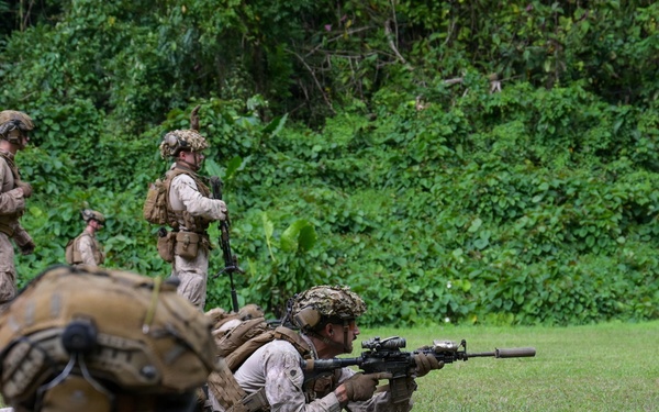DELAYEN 26: MRF-D Marines, French soldiers participate in shooting range competition