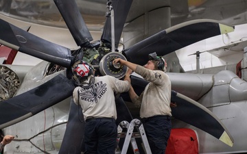 USS Carl Vinson (CVN 70) conducts routine operations