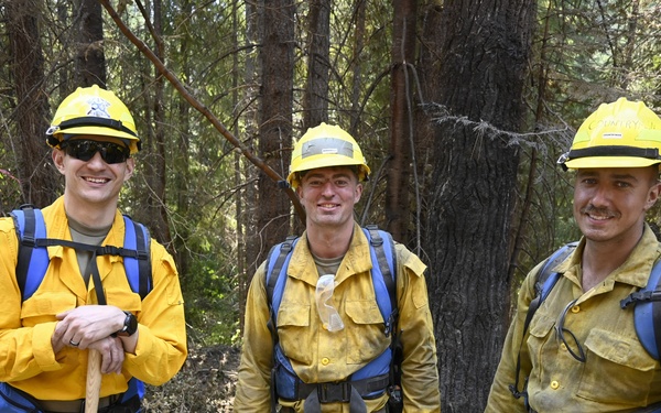 National Fire Leadership Visit Little Giant Fire
