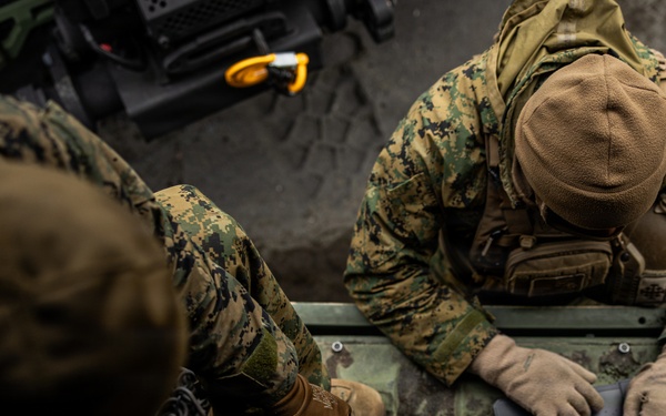 U.S. Marines, Norwegian Home Guard Conduct Joint Displacement in Jan Mayen