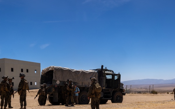 Influence specialists with 1st Recon Bn. conduct military information support operations