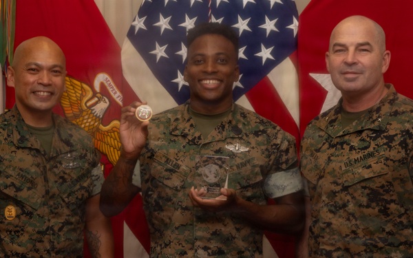 3rd MLG CG awards quarterly recognition to Marines, Sailors
