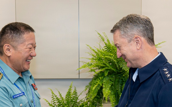 CJCS Meets with Mongolia CHOD