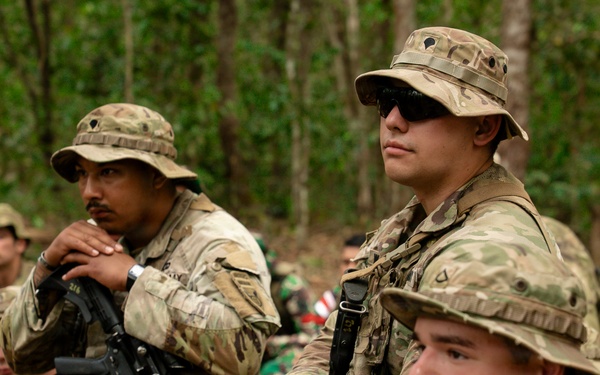 Multinational Forces Tackle Jungle Survival Training in Super Garuda Shield 26