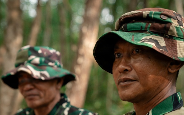 Multinational Forces Tackle Jungle Survival Training in Super Garuda Shield 26