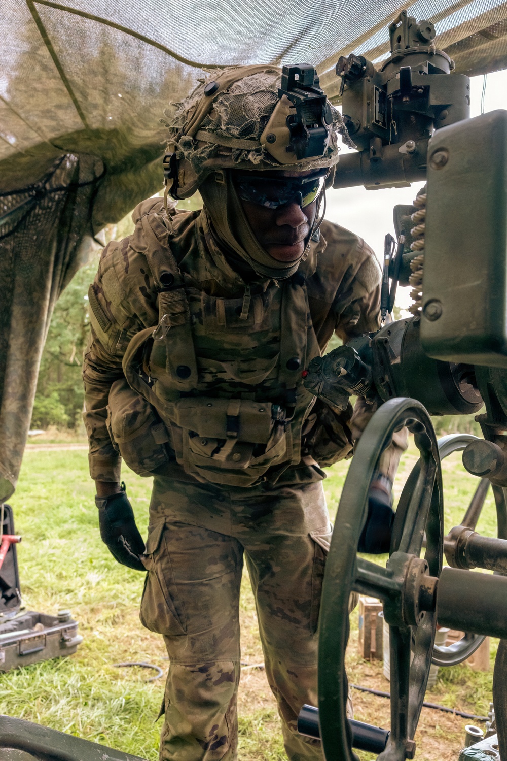 Saber Junction 26: U.S. Soldiers Manning a Howitzer