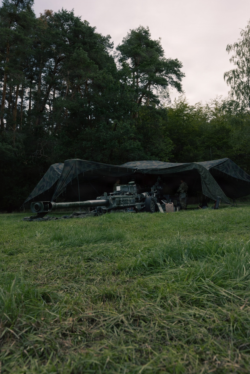 Saber Junction 26: U.S. Soldiers Manning a Howitzer