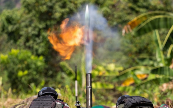 Super Garuda Shield: MRF-D Marines observe Japanese soldiers, Indonesian marines perform mortar live-fire range